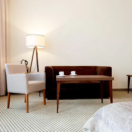 Jantar Hotel & Spa By Zdrojowa-3